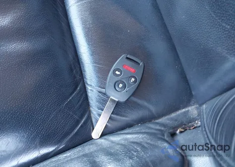 2008 Honda Accord 2.4 Ex-L из США, поврежденный, VIN 1HGCP26818A067280